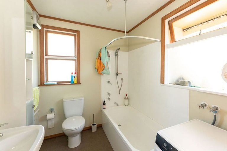 Photo of property in 20 Tay Street, Oamaru North, Oamaru, 9400