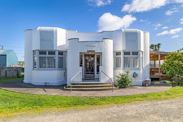 Photo of property in 3 Lena Place, Foxton, 4814