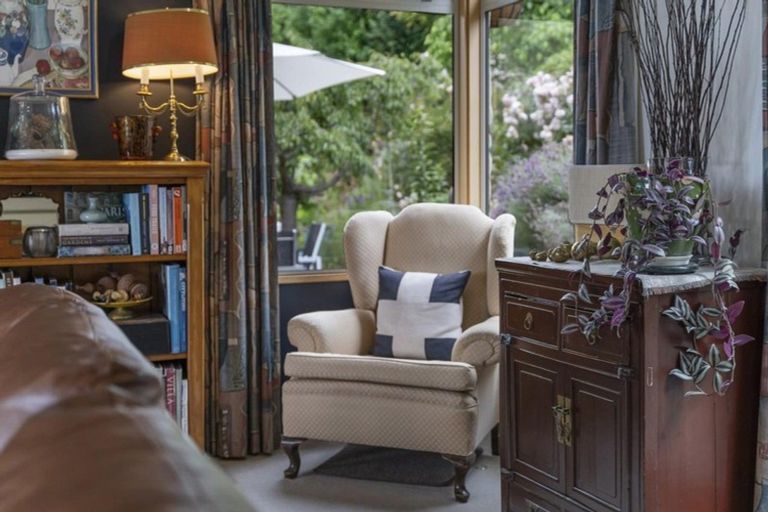 Photo of property in 2 Hazlett Street, Clyde, 9330