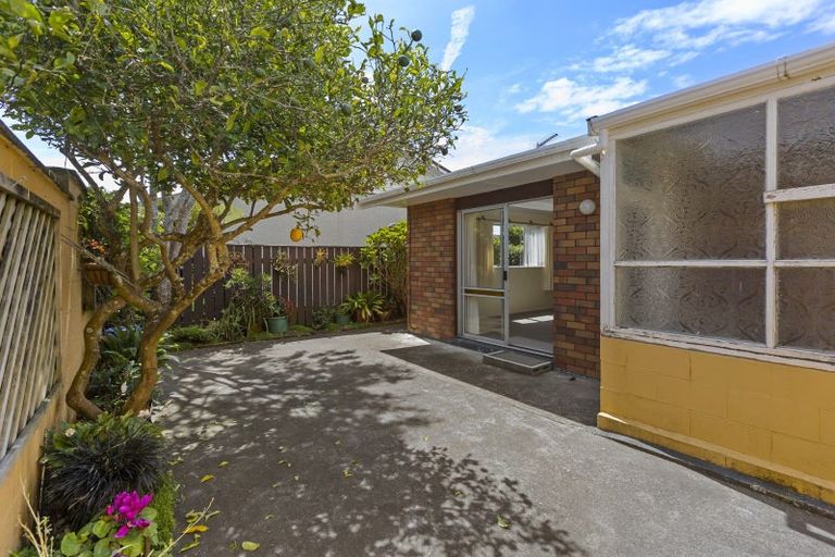 Photo of property in 14 Tokomaru Street, Welbourn, New Plymouth, 4312