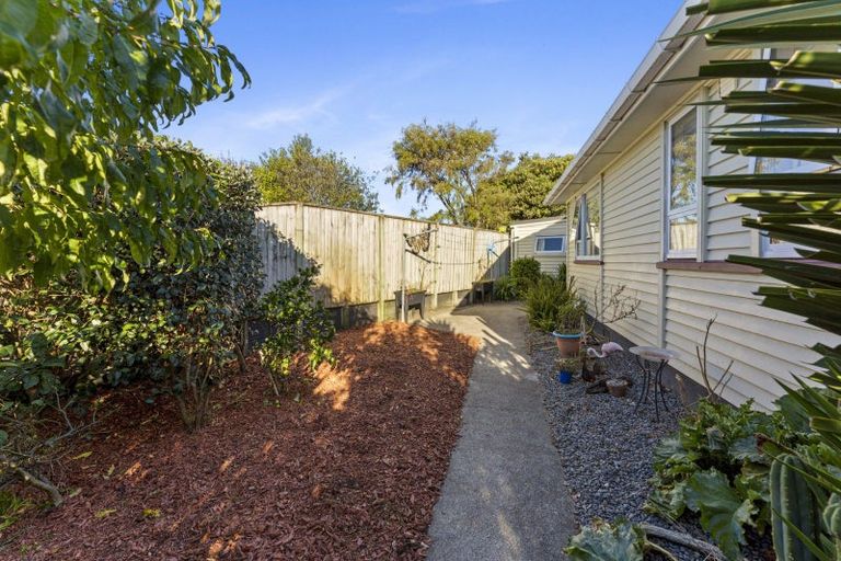 Photo of property in 12 Collins Street, Gonville, Whanganui, 4501