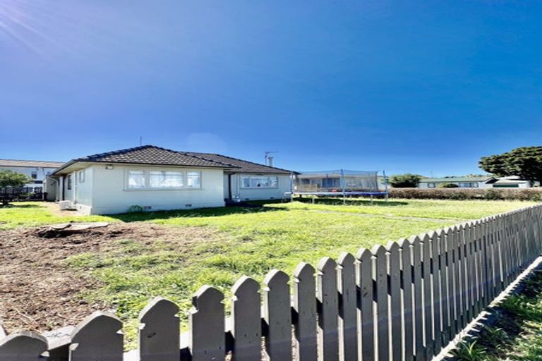 Photo of property in 1/27 Halsey Road, Manurewa, Auckland, 2102