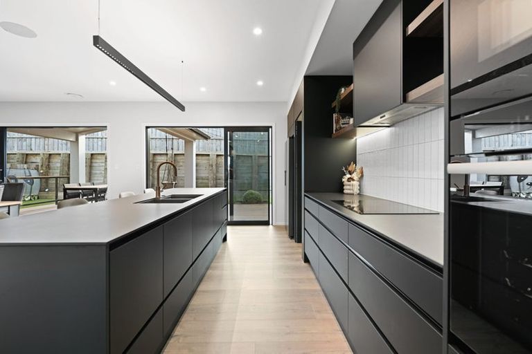 Photo of property in 30 The Meadows Drive, Flagstaff, Hamilton, 3210