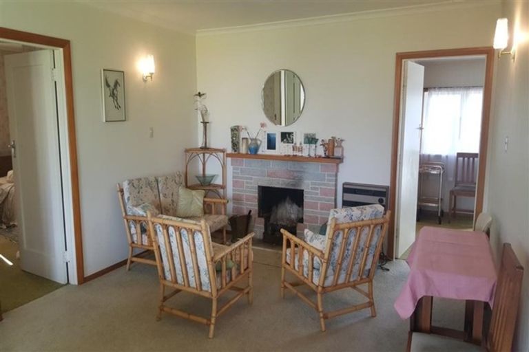 Photo of property in 87 Marine Parade, Paraparaumu Beach, Paraparaumu, 5032