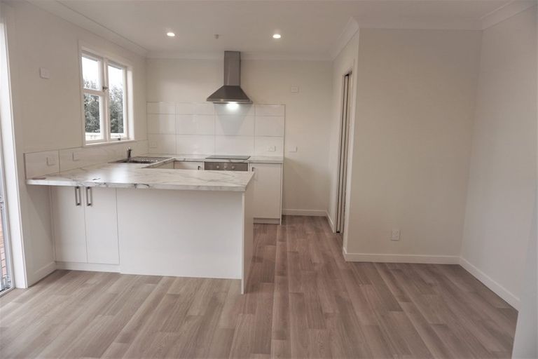 Photo of property in 28 Howard Road, Taradale, Napier, 4112