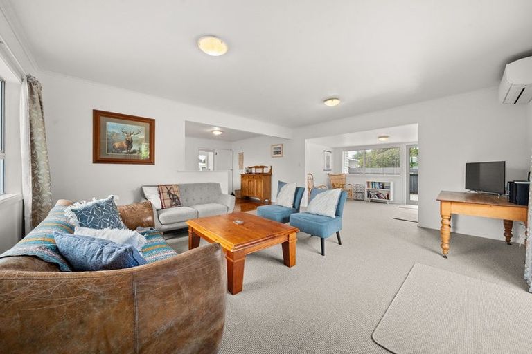 Photo of property in 30 Cologne Street, Martinborough, 5711