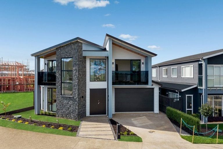 Photo of property in 13 Catalina Avenue, Rosehill, Papakura, 2113