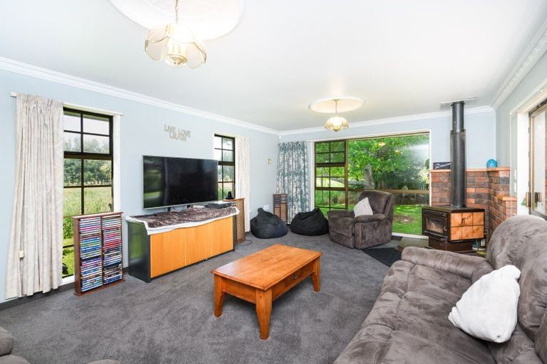 Photo of property in 83 Oroua Road, Kairanga, Palmerston North, 4475