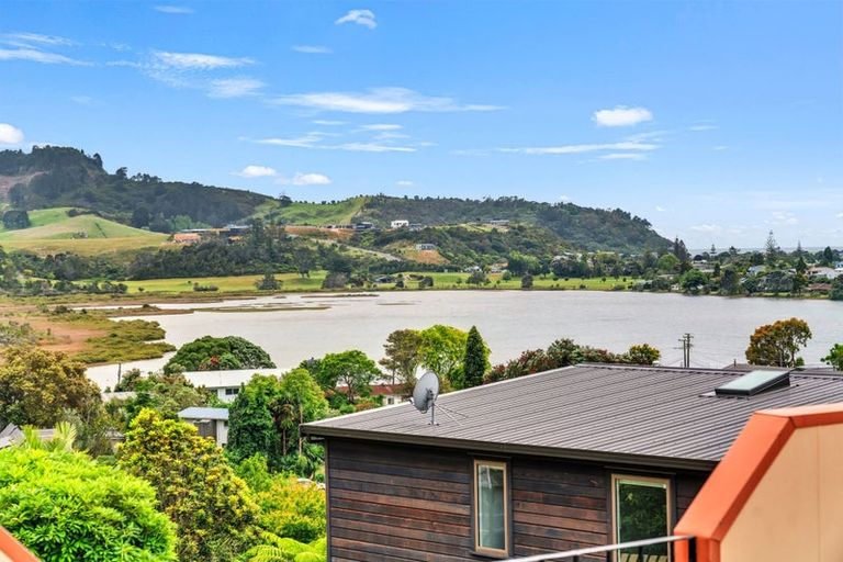 Photo of property in 27 Windsor Drive, Tairua, 3508