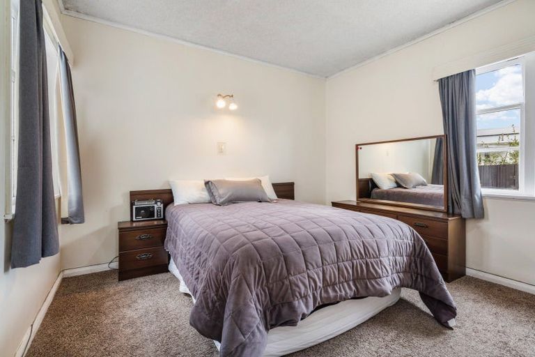 Photo of property in 2 Radcliffe Street, Kensington, Whangarei, 0112