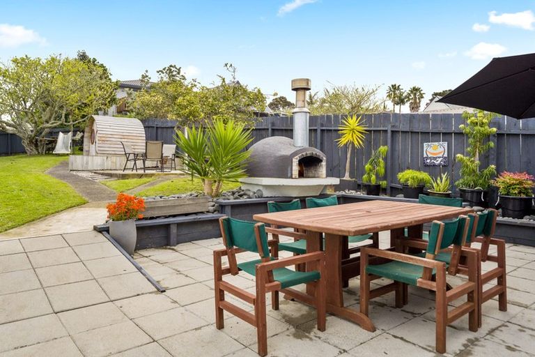 Photo of property in 63 Brightside Road, Stanmore Bay, Whangaparaoa, 0932