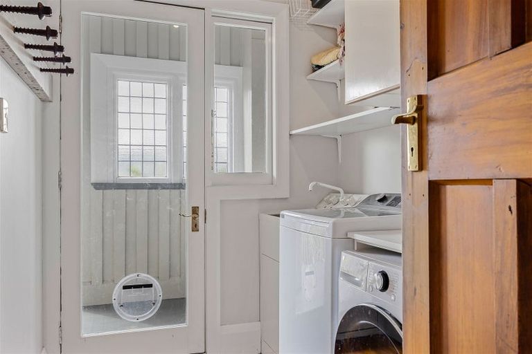 Photo of property in 18 Merlewood Avenue, Cashmere, Christchurch, 8022