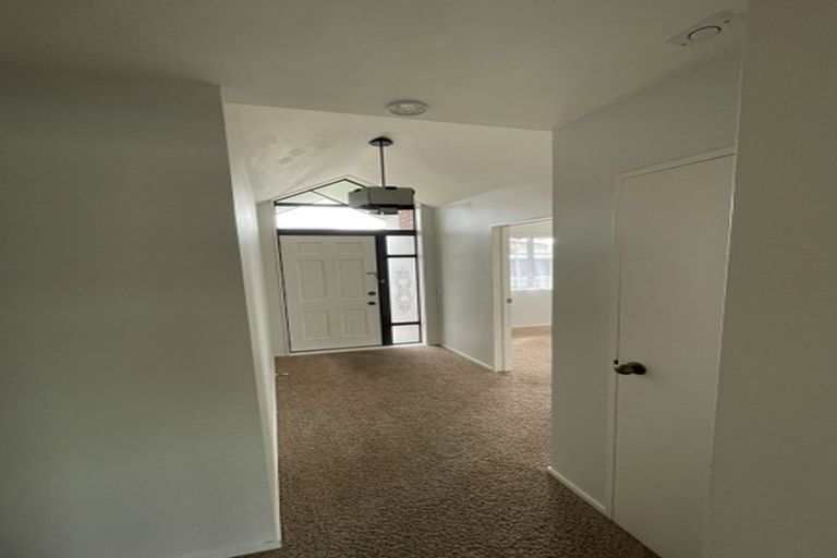 Photo of property in 12 Scandia Court, Hokowhitu, Palmerston North, 4410