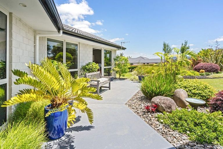 Photo of property in 9 Summerfield Way, Parahaki, Whangarei, 0112