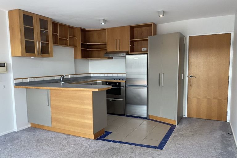 Photo of property in 50b Hawker Street, Mount Victoria, Wellington, 6011