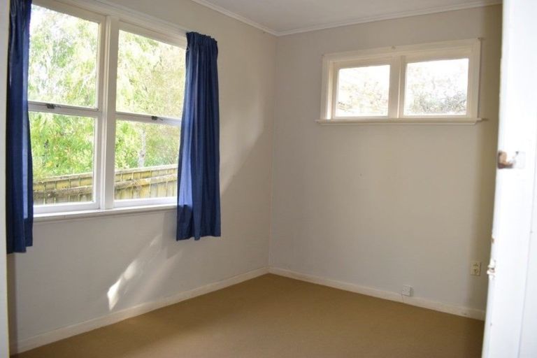 Photo of property in 68 Lyons Avenue, Murrays Bay, Auckland, 0630