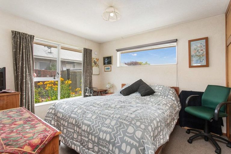 Photo of property in 2/9 Omega Place, Casebrook, Christchurch, 8051
