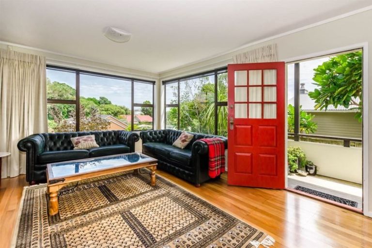 Photo of property in 21 Ocean Road, Paraparaumu Beach, Paraparaumu, 5032