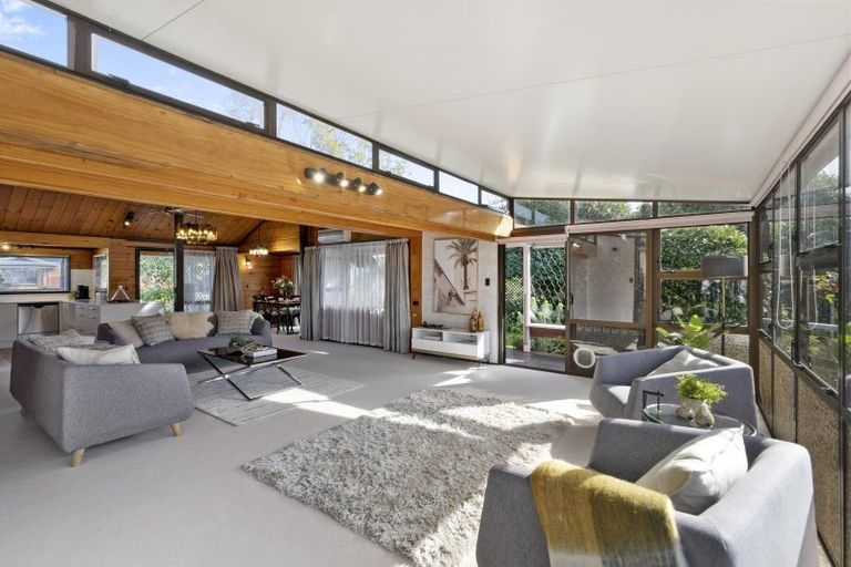 Photo of property in 5 Sunshine Place, Papakura, 2110