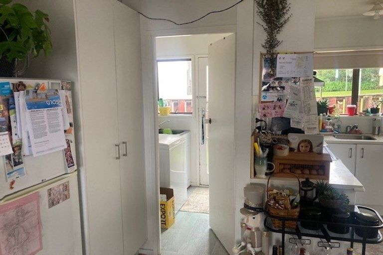 Photo of property in 47a Sherwood Avenue, Te Atatu South, Auckland, 0610