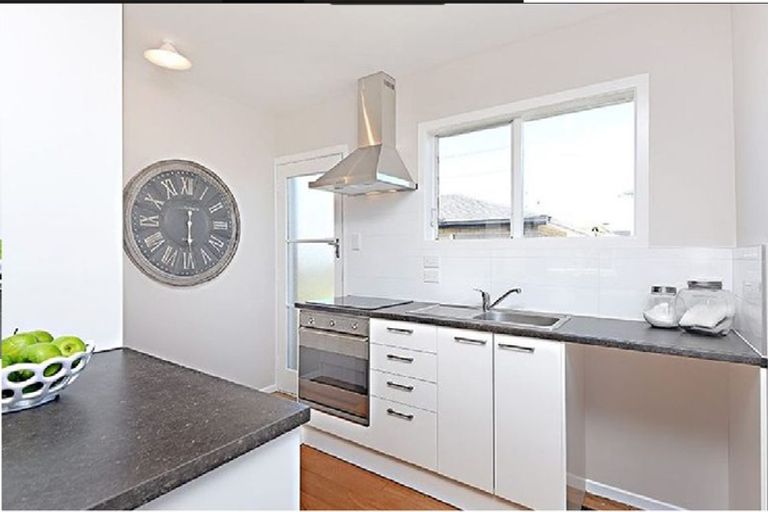 Photo of property in 1/72a Victoria Road, Papatoetoe, Auckland, 2025