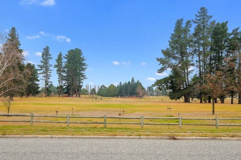 Photo of property in 80 Neplusultra Street, Cromwell, 9310