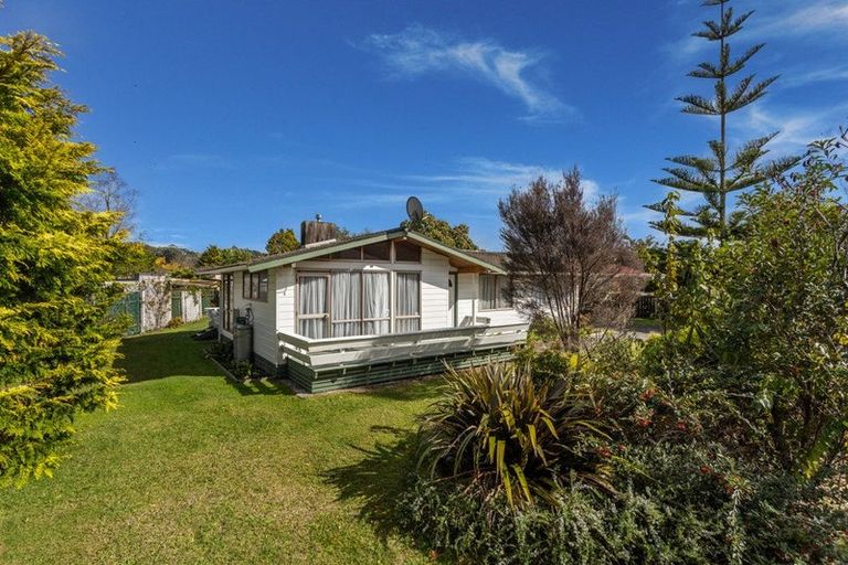 Photo of property in 27 Porritt Drive, Kawerau, 3127