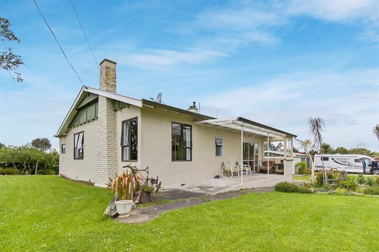 Photo of property in 107 Timaru Road, Waimate, 7980