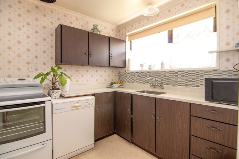 Photo of property in 3a Huata Place, West End, Palmerston North, 4412