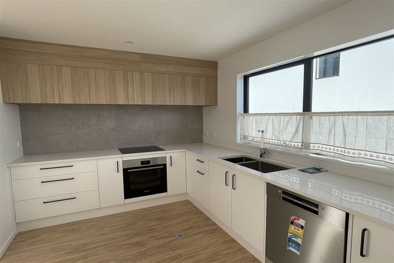 Photo of property in 7/4 Gilberthorpes Road, Islington, Christchurch, 8042