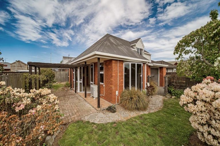 Photo of property in 1/144 Racecourse Road, Sockburn, Christchurch, 8042