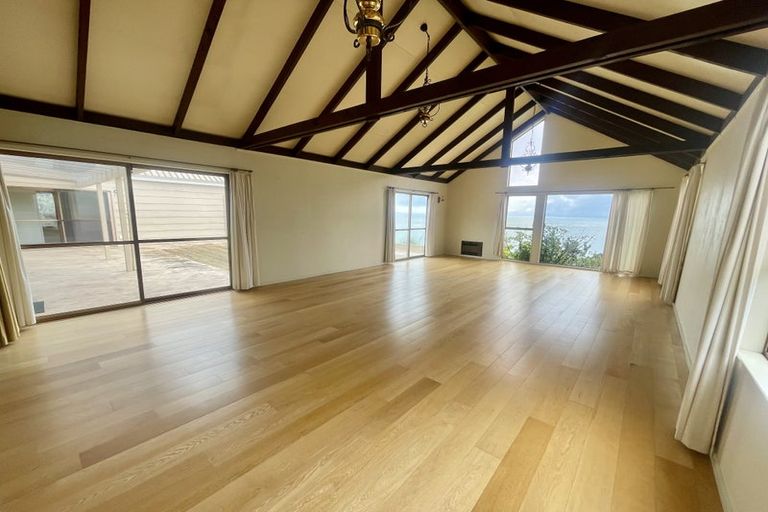 Photo of property in 14 The Cliffs, Britannia Heights, Nelson, 7010