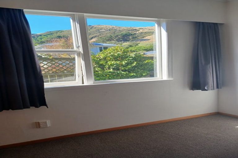 Photo of property in 10 Toenga Road, Pukerua Bay, 5026