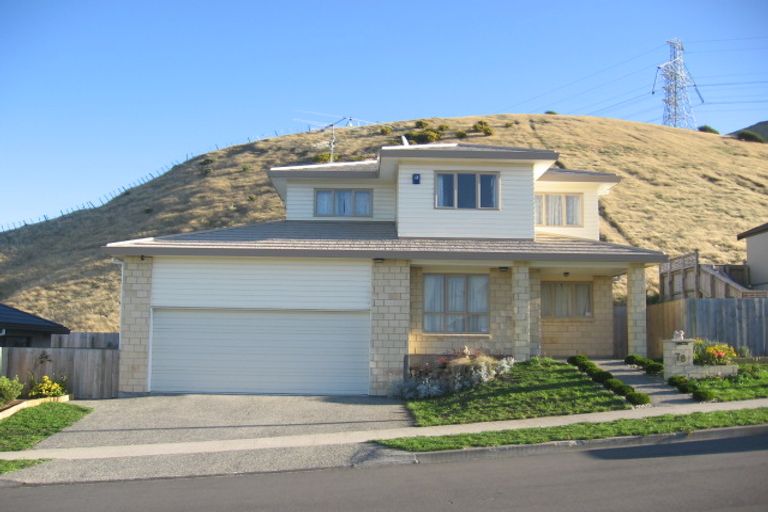 Photo of property in 76 Erlestoke Crescent, Churton Park, Wellington, 6037