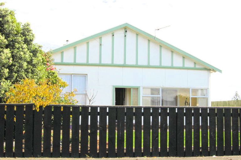 Photo of property in 19 Kings Avenue, Gonville, Whanganui, 4501