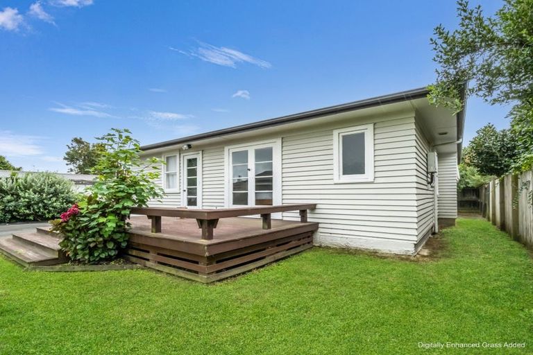 Photo of property in 10 Antrim Place, Hokowhitu, Palmerston North, 4410
