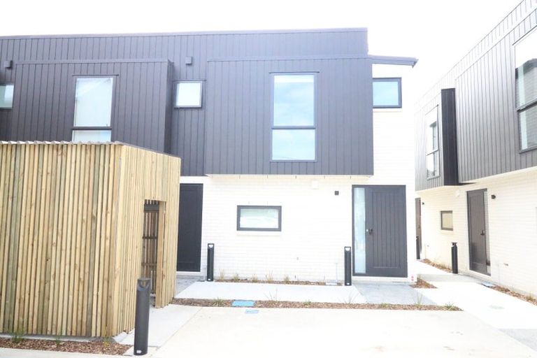 Photo of property in 8/1 Rainey Grove, Taita, Lower Hutt, 5011