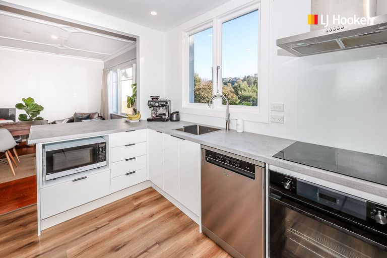 Photo of property in 201 Musselburgh Rise, Andersons Bay, Dunedin, 9013