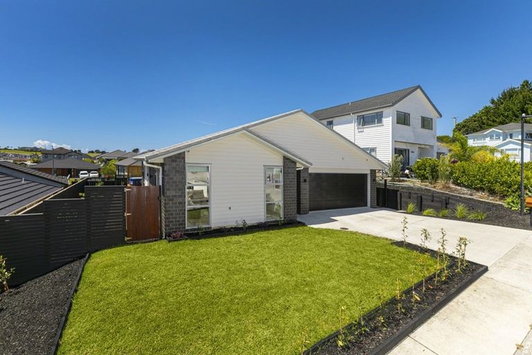 Photo of property in 4 Kiwa Crescent, Gulf Harbour, Whangaparaoa, 0930