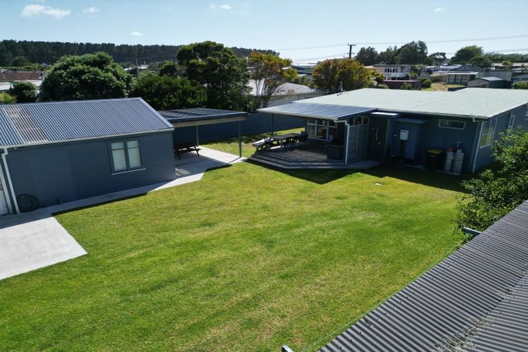 Photo of property in 62 Nash Parade, Foxton Beach, Foxton, 4815