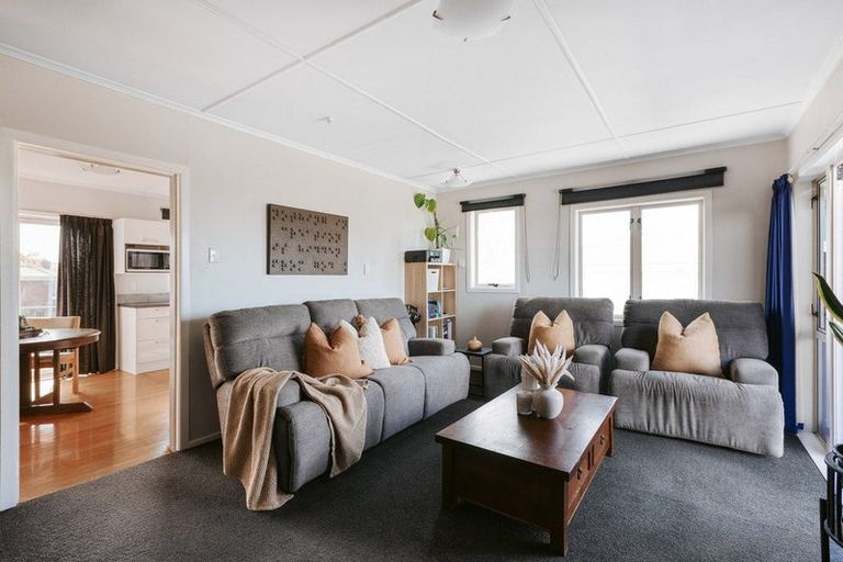 Photo of property in 15 Dunlop Road, Te Puke, 3119