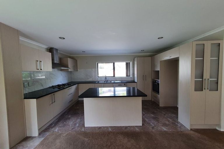 Photo of property in 813 Te Atatu Road, Te Atatu Peninsula, Auckland, 0610