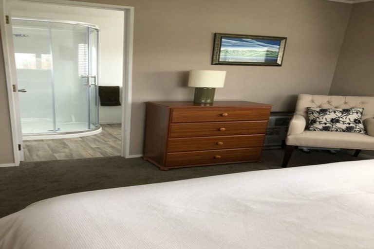 Photo of property in 3 Yasmin Lane, Kinloch, Taupo, 3377