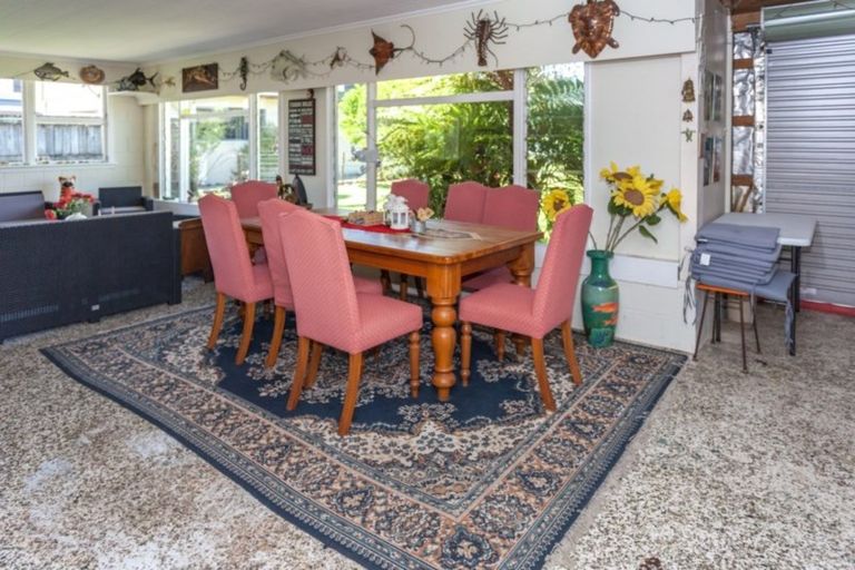 Photo of property in 43 Robinson Road, Whitianga, 3510