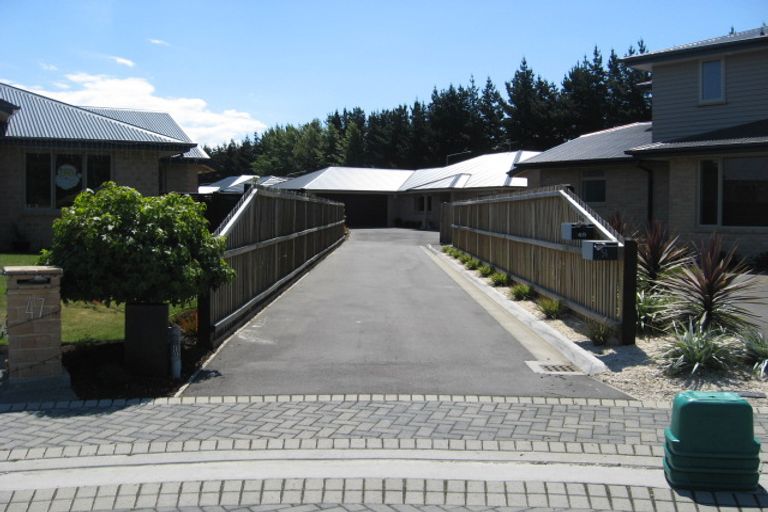 Photo of property in 51 Birkdale Drive, Shirley, Christchurch, 8061