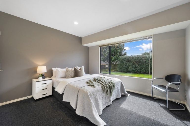 Photo of property in 27 Lansell Drive, East Tamaki Heights, Auckland, 2016
