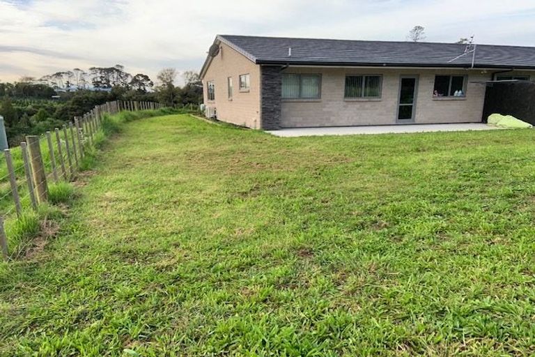 Photo of property in 51-53 Shaw Road, Oratia, Auckland, 0604