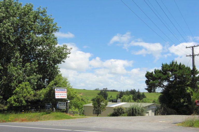 Photo of property in 335 Karaka Road, Karaka, Papakura, 2578
