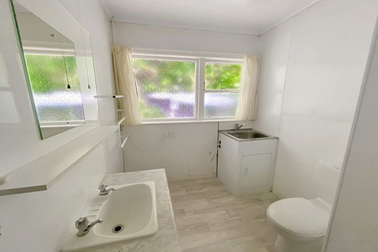 Photo of property in 131 Happy Valley Road, Owhiro Bay, Wellington, 6023