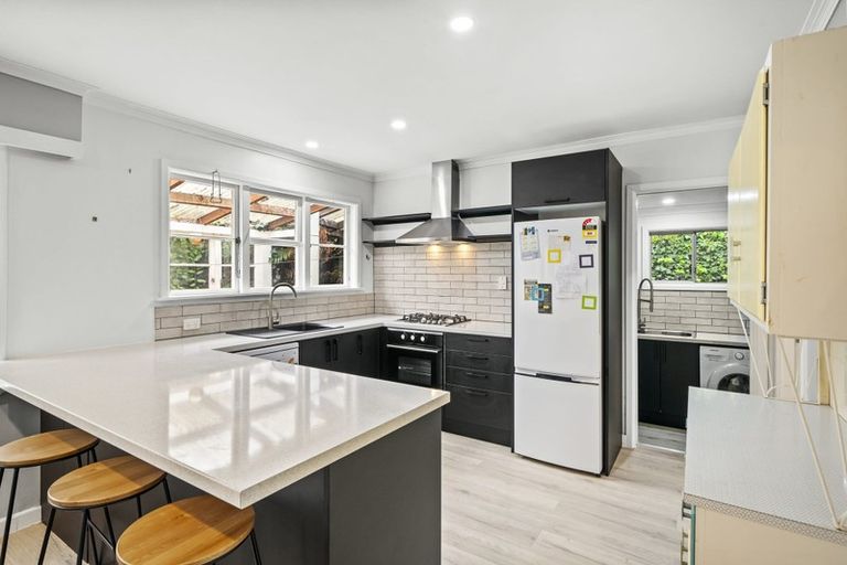 Photo of property in 84 Korokoro Road, Korokoro, Lower Hutt, 5012